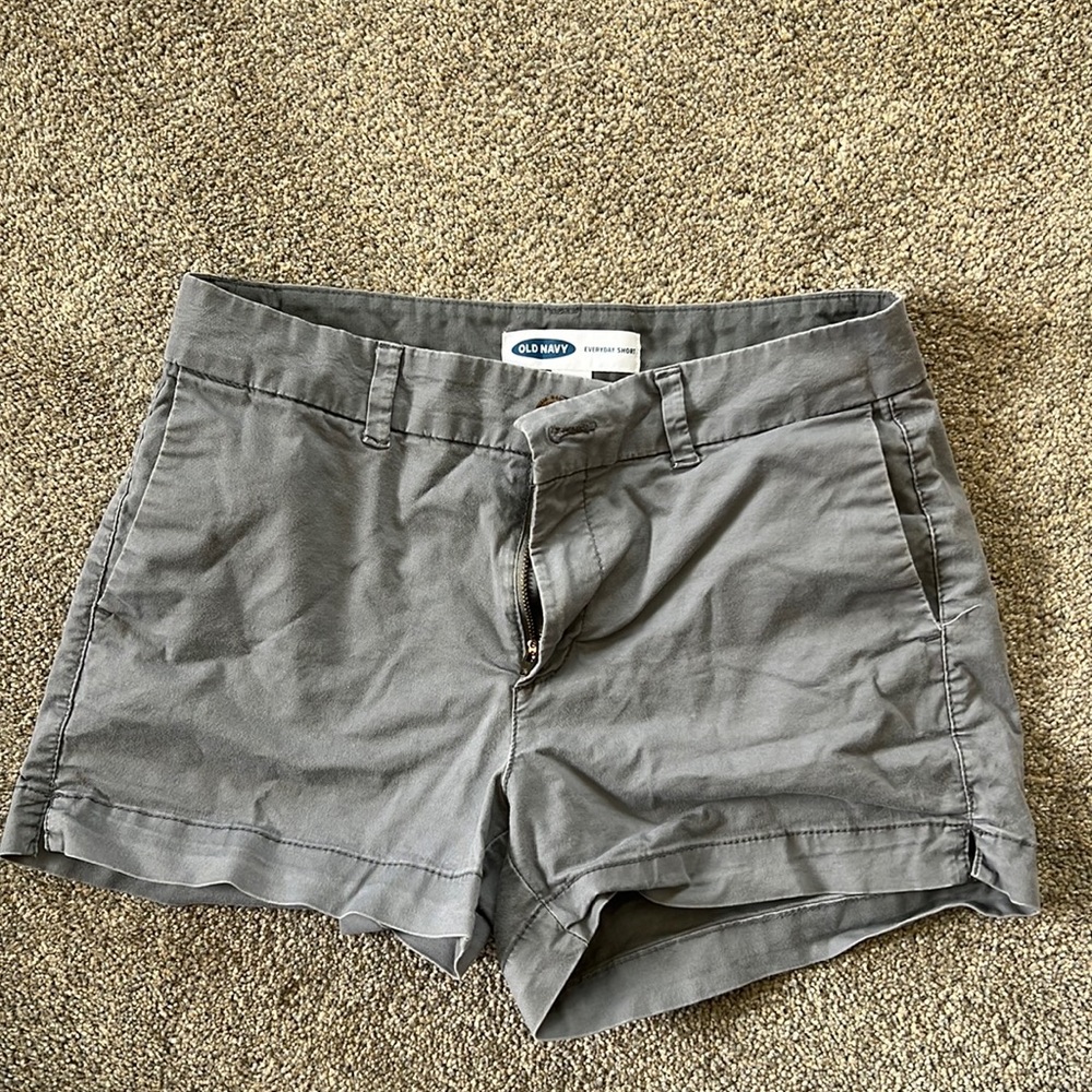 Old Navy Grey Shorts Size 4